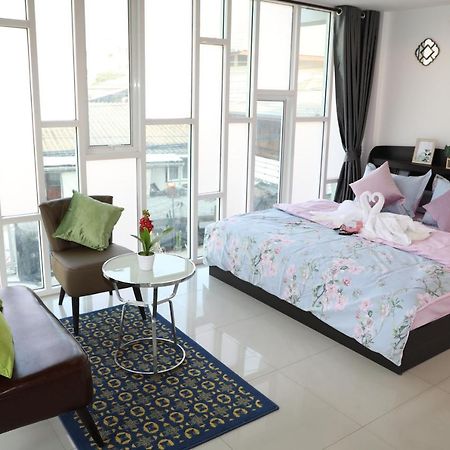 Close Maya Nimman 5Bedroom Villa Чиангмай Екстериор снимка